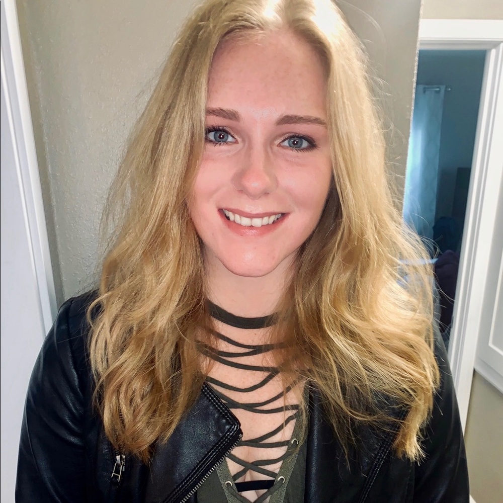 Meet your Posher, Quinn